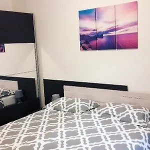 Nena Near The Center With Free Parking Apartman