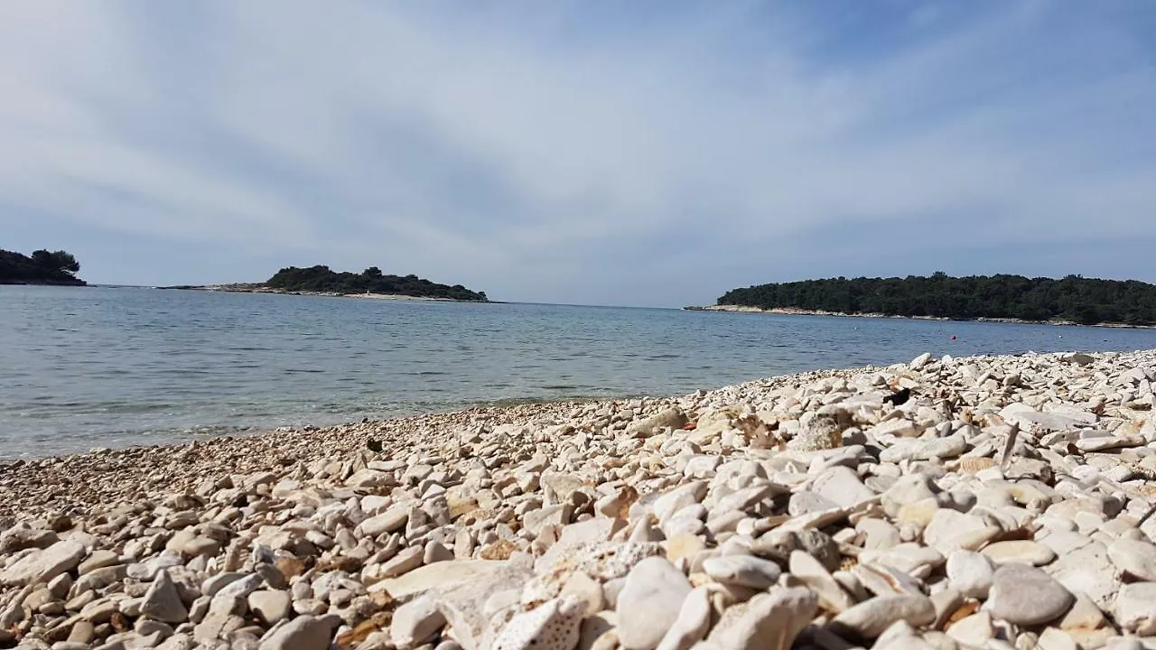 Apartment Dea - Three Bedroom Apartment 0*, Pula Croatia